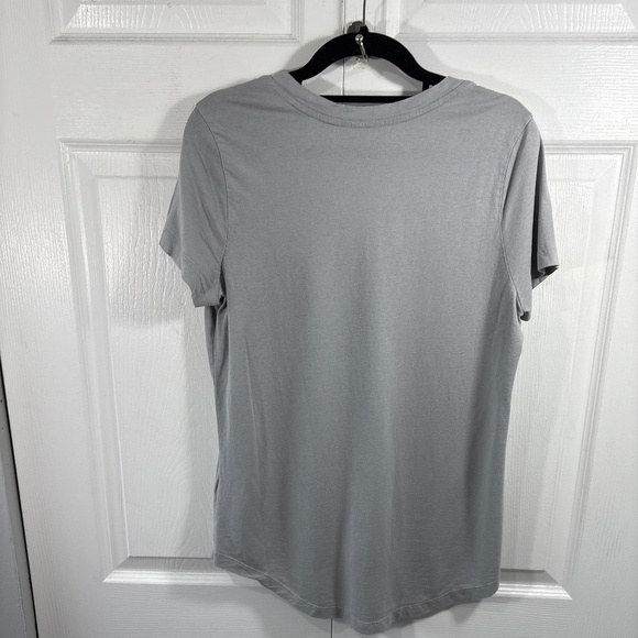 Patagonia t shirt - Picture 2 of 6